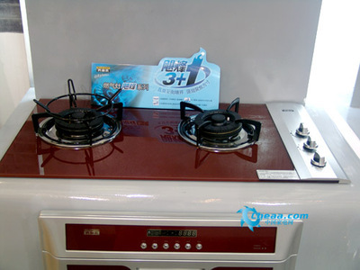 蘇泊爾“馨喜套裝” 五金展上的驚喜之作，為現(xiàn)代廚房注入優(yōu)雅與科技